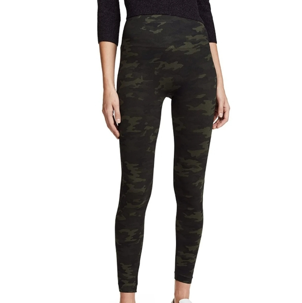 SPANX Camo Leggings - Black and Green